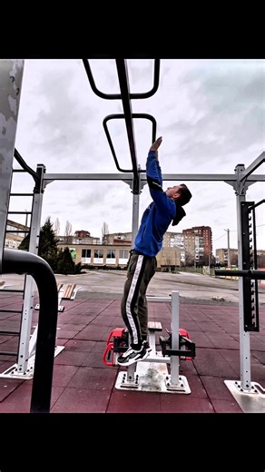 НА СКОЛЬКО СЛОЖНЫ ТАКИЕ ВЫХОДЫ ПО ШКАЛЕ ОТ 1 до 10? #athletic #worklife #calisthenics #sport #workout