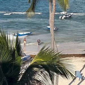 Scary situation today at Bávaro Beach, DR — a man fell overboard while the boat was still in gear and no engine cut-off device was being used. Thankfully everyone was ok, but it could have ended very differently. #boatsgonewild | Beer Can Island