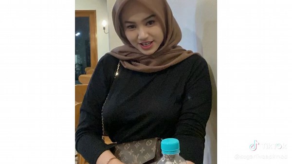 penting #viralcewekdidugamabukdisawah #diambangkematian #uccybandung #dimananadia