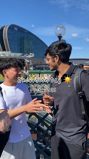 Learning beyond the classroom! ✨ ELSIS students explore Sydney together. Practising English, making friends, and creating memories that last a lifetime! 💬 #ELSISSydney #StudyInAustralia #EnglishForLife #StudentLife #ExploreSydney | ELSIS - Australia