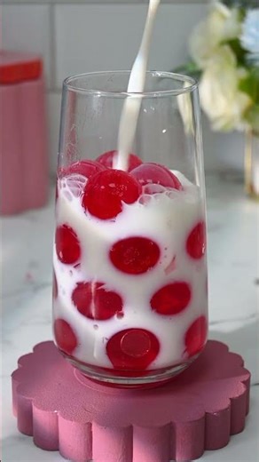 strawberry boba balls 🍓🩷