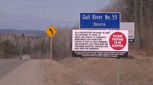 Food drive turns chaotic outside Gull Bay First Nation - APTN News