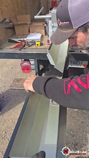 How a Pro Makes a One-Piece Gutter Miter | 25 Years of Experience