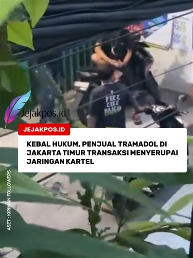 Jakarta Timur kini tengah berjuang melawan bayang-bayang peredaran obat keras ilegal. Di balik gang-gang sempit dan deretan ruko yang tampak normal, berlangsung sebuah praktik transaksi yang mengadopsi pola peredaran narkotika kelas berat. Tramadol, yang seharusnya menjadi obat medis, kini menjadi komoditas pasar gelap yang merusak tatanan keamanan warga. Yang paling mengkhawatirkan adalah betapa mudahnya akses ini bagi kalangan pelajar. Harga yang murah dan distribusi yang merambah hingga ke pe