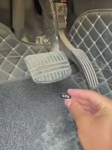 El GPS más pequeño del mundo #mecánica #coches #ViralMexico #foryou #tiktokviral