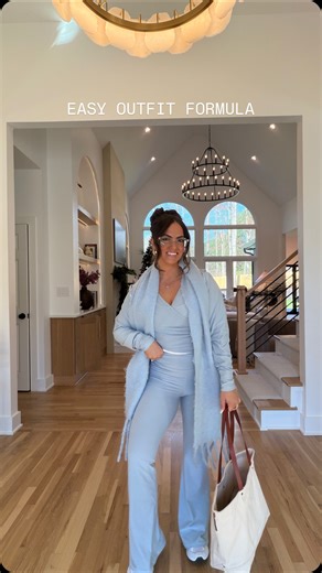Liz Webber on Instagram: "Cozy outfit formula I follow for the colder months as a mom of 2! #fableticspartner Full set is from @fabletics and I have been wearing each piece on repeat! You can get 70-80% off when you sign up to be a VIP! Comment SHOP below to receive a DM with the link to this post on my LTK ⬇ https://liketk.it/5EYZK"