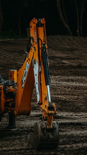 Tiny Titans: 1/16 Scale RC Excavator Battle! 💥