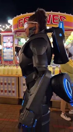 Tech-Savvy Girl Takes Center Stage at Expo