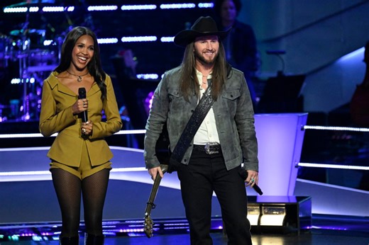 Adam Levine reveals the wedding song he sang to his bride on 'The Voice'