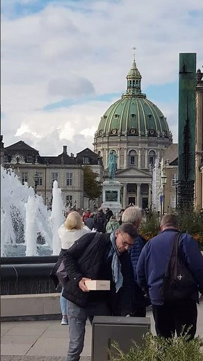 Peaceful Moments at Amalienborg Fountain | Copenhagen 🇩🇰