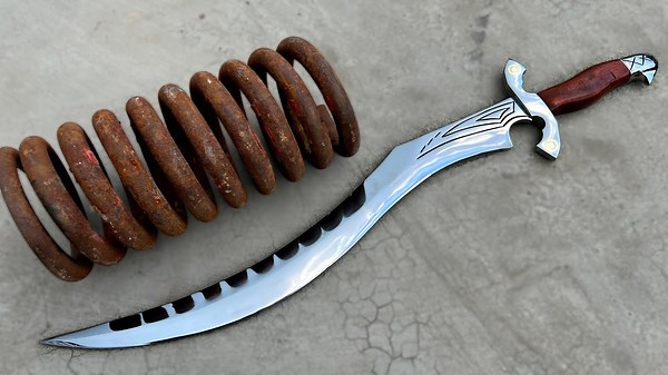 Recycling a Rusted Spring into a Historical Sword: Watch the Transformation
