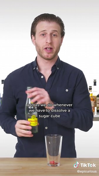 How to Make a Classic Sazerac Cocktail with Absinthe Rinse