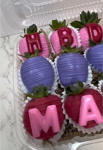Delicious Chocolate Covered Strawberries for Birthdays