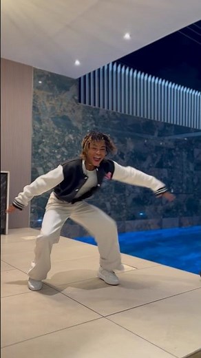 Watch me do what I love most 😂 #dance