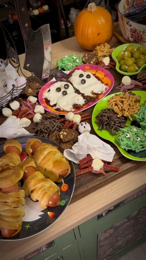 Its HALLOWEEN!!! Which means it’s time to feast! Can you guess what my favorite holiday is?? Recipes/ tutorials for all of these spooky recipes will be coming over the next couple days! Let me know which one you are most excited about! As always, we hope you enjoy!🍻🥄 Preorder The CopperSpoon Chronicles on Amazon, Barnes & Noble or wherever you buy books! We post long form videos on u-toob and patreon! We have CopperSpoon merch again! All the things can be found on our page in the b!o! #hallowe