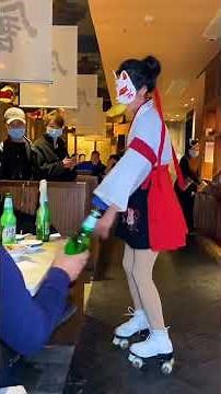 The eldest brother to frighten😢😂# The most handsome open-bottle cat in the whole network