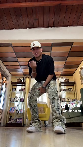 🦍🦦 dc: @BΛBYFӨX @JHAYLOPEZ #sobelove #beele #paratii #foryou