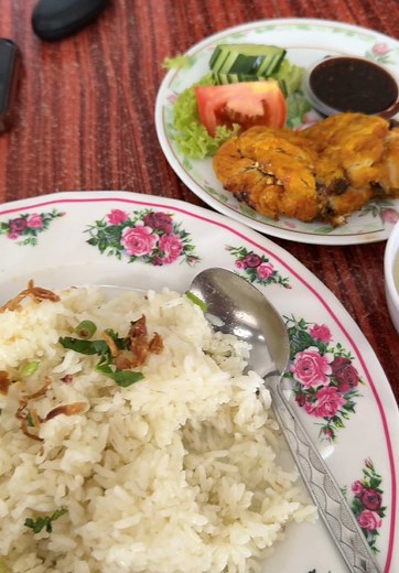 meera ⋆˚✿˖° (@meeraazrinaaa)’s videos with original sound - meera ⋆˚✿˖°