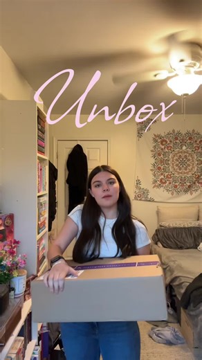Unboxing My Prom Dresses from Windsor