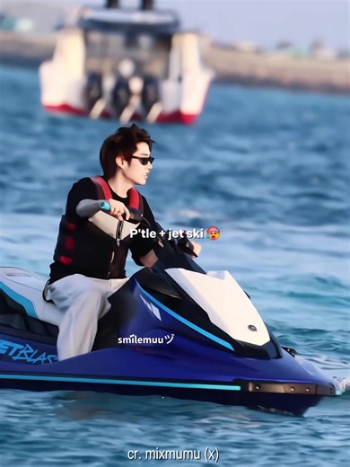 Dropped P'Tle off for jet skiing… meanwhile Paew was playing in the kids' pool😭😭😭 . . #DrAllyxTlefirstoneInMaldivesDays2 #เติ้ลเฟิร์สวัน #tlefirstone #tle_mtm #firstone_wnk