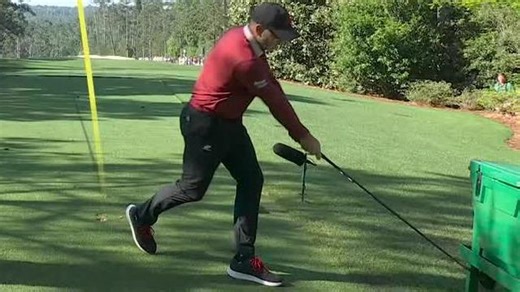Sergio García takes frustration out on driver after poor tee shot