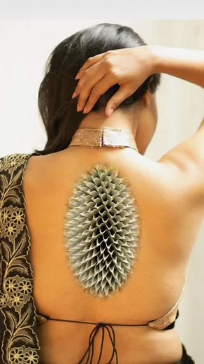 3.8K views · 722 reactions | ASMR 2d relaxing sounds 鸞[ Woman Back ) 六‍#WomanBack | Naapo SD | Facebook