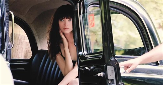 Cover Story : Grace Hartzel par Dominique Issermann