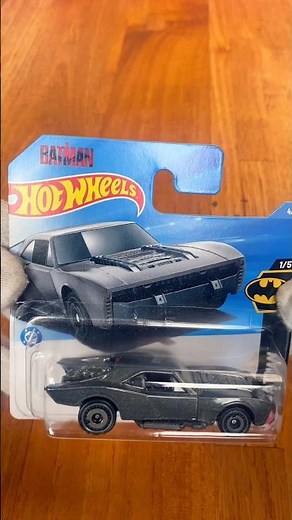The Batman Hot Wheels Batmobile 1/64 – Die-Cast Review!