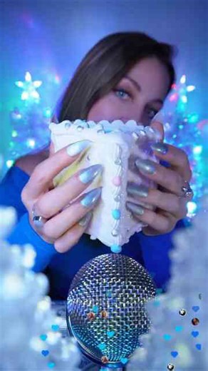 Gingerbread house ASMR