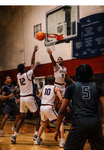 When the threes started falling, the game tilted. Braedon Gordon pours in 25 points, knocking down five from deep against Park Crossing. 🎯 #MontgomeryIndependent #HighSchoolBasketball #AlabamaPreps #HoopWithHeart #FyffePoints