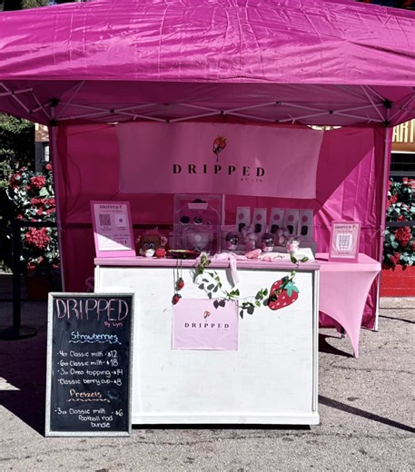 My pink pop-up set up today 🥹 💕 Small set up, big dreams. ♥️ • • • • #drippedbylyn #prettypink #pinkpopup #drippedbylynstrawberries #treatmaker