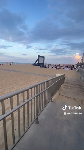 Check out this FREE family, friendly outdoor beach movie a.k.a. “Beach Blanket Cinema” located at the Virginia Beach oceanfront !!! #virginiabeach #thingstodoinvirginiabeach #757 @Virginia Beach Events