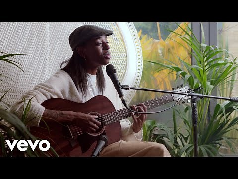 Cat Burns - emotionally unavailable (acoustic performance)