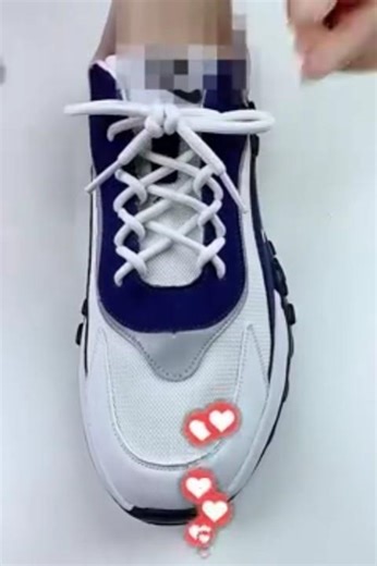 Trendy shoe tie #goviralshorts #subscribe #moreviews #trendyshorts #howto #shoelace #shoetips #views