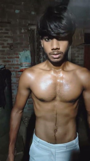 har roj a raha hun bus ek din jitne ke liye hard workout