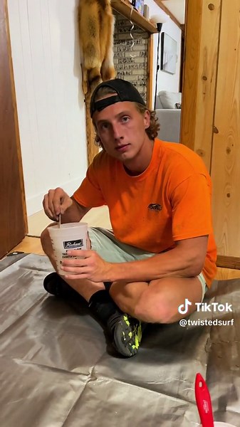 Quick tips I learned over the years building decorative surfboards from scratch. 🗒️ #epoxy #epoxypour #surftok #surfdecor #tipsandtricks #surfboard