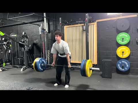 Lean Machine Ep. 1 | Liftmas 🎄| Starting the Cut