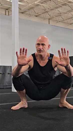 Do this finger test to measure your strength (details in the description)