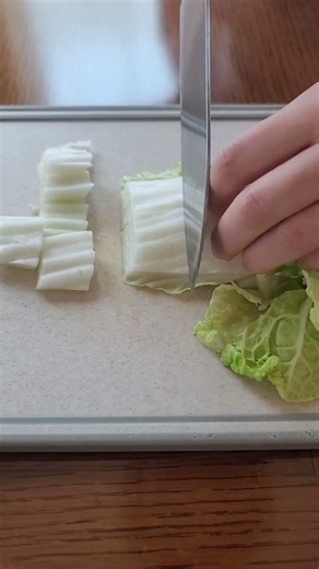 白菜が余ったらこれ！ごま油香る簡単副菜🥬