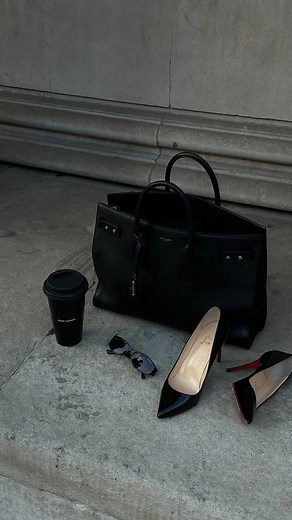 Güçlü Kadın | Girişimci | Motivasyon on Instagram: "Sır 👀⬇️ Daha sonrası için kaydet 🥂 1. “Her zaman bir şekilde işleri yoluna koymanın bir yolunu bulmana bayılıyorum—özgüvenin ilham verici.” 2. “Bana kendimi çok güvende ve desteklenmiş hissettiriyorsun, ve bunu gerçekten takdir ediyorum.” 3. “Düşünce tarzını ve her zaman en iyi çözümleri bulma şekline hayranım.” 4. “Çok çalışıyorsun ve bu gözden kaçmıyor—seninle gerçekten gurur duyuyorum.” 5. “Hayatımda olduğun için kendimi çok şanslı hissedi