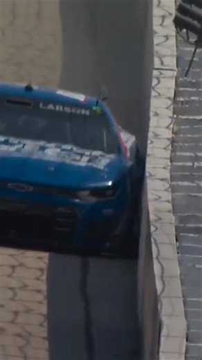 No steering, no problem for Kyle