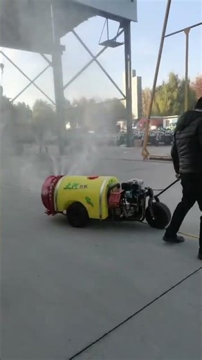 Hand-pull sprayer cart undergoes full inspection and testing before delivery.#FarmSprayer