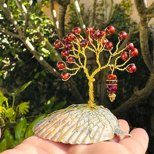 Mermaid Tree of Life Trinket // Wire Statuette // Beach Decor // Burgundy Dyed Fresh Water Pearl - Etsy