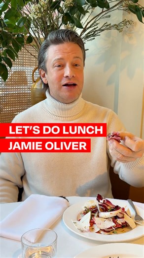Eater on Instagram: "If a chef starts singing while eating…you know it’s a good meal 🤣 Chef, restaurateur, and cookbook author Jamie Oliver (@jamieoliver) sat down with us at King (@king.newyork) to discuss the most underrated food city, what he dreamed about as a “young lad,” his new cookbook, “Eat Yourself Healthy,” and more. 🎥: Sergio Scardigno (@sergescardigno), Gabby Lozano (@gabbyflozano_), Stefania Orrù (@stefferonipizza)"