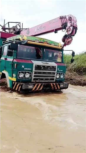 Extreme Off-Road Challenge - Heavy Truck Struggling in Deep Mud#offroad #2026 #car #driver #truck