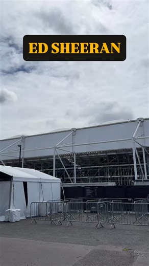 We’re at @teddysphotos (Ed Sheeran) all weekend! Find us behind the west stand. Open when the gates open. See ya there ✌🏻 | Empire Chicken