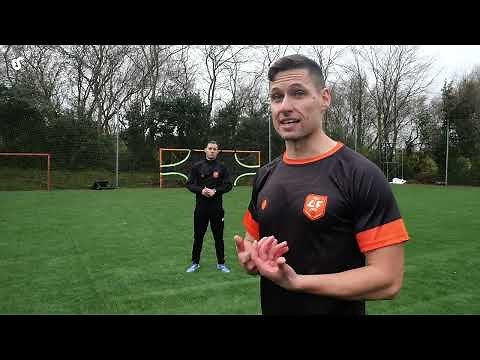 Fintas con el Cuerpo en Fútbol: ¡Domina Las 5 Mejores Técnicas!