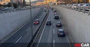 Τέλη Κυκλοφορίας 2025 - Τι αλλάζει;  - Το υπουργείο Οικονομικών σχεδιάζει αλλαγές στα τέλη κυκλοφορίας. Από το 2025, σχεδόν 5,5 εκατομμύρια κάτοχοι οχημάτων πιθανότατα θα δουν ανατροπές στο ύψος των τελών και στα πρόστιμα.