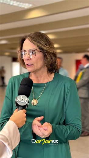 Estão usando dinheiro público, o seu dinheiro, para fazer campanha eleitoral escancarada e, pior ainda, para destilar ódio. É inadmissível que uma escola de samba se preste ao papel de palanque político para um presidente que busca reeleição, enquanto ridiculariza de forma covarde um ex-presidente idoso e que enfrenta perseguições. Estão tentando desconstruir a imagem de um homem de bem com verbas que deveriam estar servindo ao povo, não a projetos de poder. Isso não é arte, é pré-campanha indev