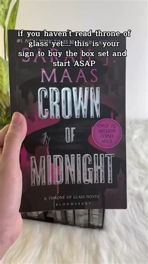 ⚠️ LAST CALL. Throne of Glass is being practically liquidated — that’s how wild this sale is. 📉🔥 Stock is not prepared for the TikTok rush, so move now. #throneofglass #booktokmademebuyit #sarahjmaas #bookdeals #valentinesday